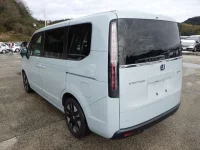 Honda STEP WAGON лот № 3842 оценка 5  с аукциона в Японии 1