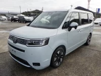 Honda STEP WAGON лот № 3842 оценка 5  с аукциона в Японии 3