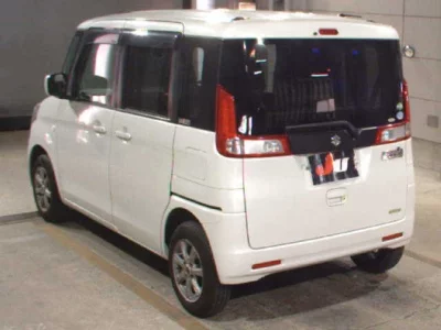 Suzuki SPACIA
