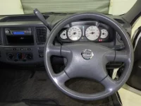 Nissan CARAVAN BUS лот № 7015 оценка 3  с аукциона в Японии 4