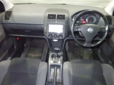 Volkswagen POLO  с аукциона в Японии