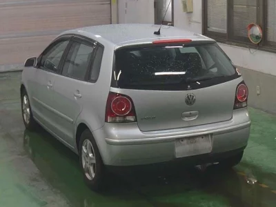 Volkswagen POLO  с аукциона в Японии