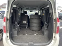 Toyota NOAH лот № 6038 оценка 3  с аукциона в Японии 4