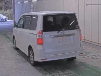 Toyota NOAH лот № 6038 оценка 3  с аукциона в Японии 1