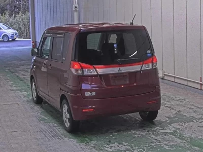 Mitsubishi DELICA D2