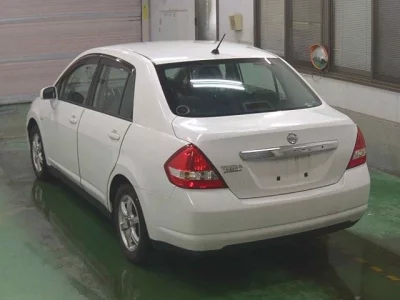 Nissan TIIDA LATIO