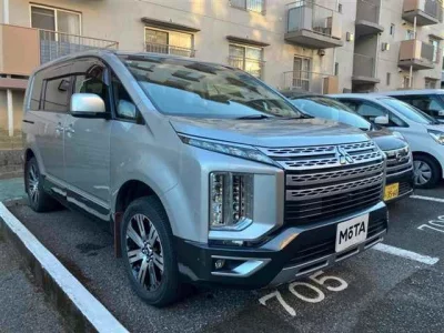 Mitsubishi DELICA D5