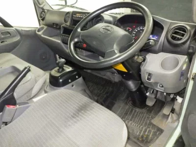 Hino DUTRO  с аукциона в Японии