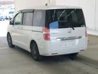 Honda STEP WAGON лот № 2106 оценка 3.5  с аукциона в Японии 1