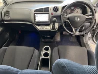 Honda STREAM лот № 2110 оценка 3.5  с аукциона в Японии 4