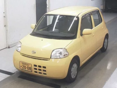 Daihatsu Esse