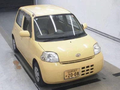 Daihatsu Esse