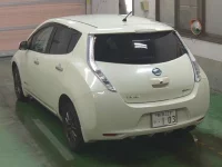 Nissan LEAF лот № 99 оценка 4  с аукциона в Японии 1