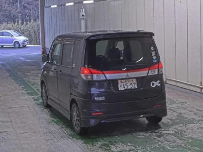 Mitsubishi DELICA D2