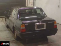 Toyota CROWN COMFORT лот № 4045 оценка 3.5  с аукциона в Японии 1