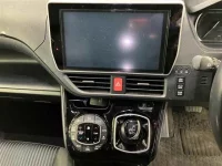 Toyota VOXY лот № 20071 оценка R  с аукциона в Японии 5