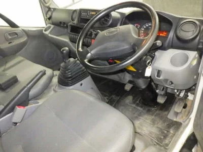 Hino DUTRO  с аукциона в Японии