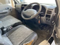 Mazda BONGO лот № 2150 оценка 3.5  с аукциона в Японии 3