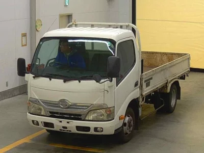 Hino DUTRO  с аукциона в Японии