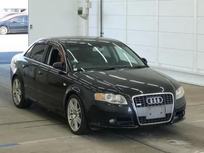 Audi A4  с аукциона в Японии