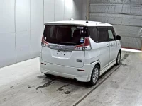 Suzuki SOLIO лот № 2147 оценка 3.5  с аукциона в Японии 4