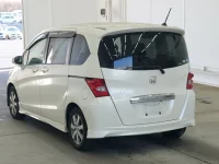 Honda FREED лот № 2203 оценка 3.5  с аукциона в Японии 1