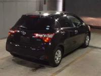 Toyota VITZ лот № 3005 оценка 4.5  с аукциона в Японии 4