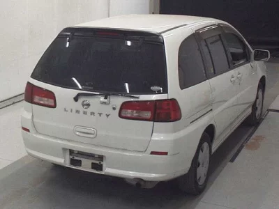Nissan LIBERTY