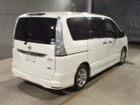 Nissan SERENA лот № 3002 оценка 4  с аукциона в Японии 4
