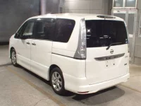 Nissan SERENA лот № 3002 оценка 4  с аукциона в Японии 1