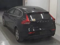 Volvo V40 лот № 5063 оценка 4  с аукциона в Японии 1
