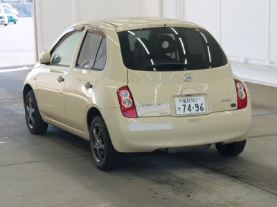 Nissan MARCH  с аукциона в Японии