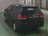 Toyota WISH лот № 209 оценка 3.5  с аукциона в Японии 1