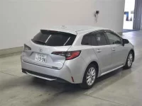Toyota COROLLA TOURING лот № 70064 оценка 3.5  с аукциона в Японии 4