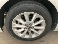 Toyota COROLLA TOURING лот № 70064 оценка 3.5  с аукциона в Японии 8