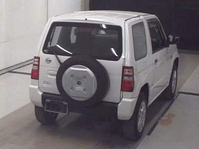 Nissan KIX  с аукциона в Японии