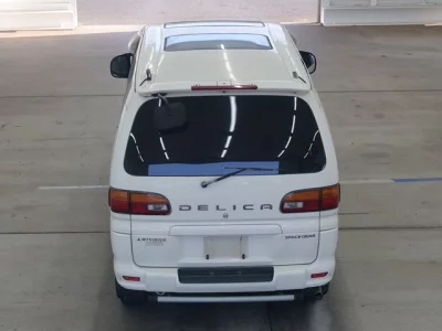 Mitsubishi DELICA  с аукциона в Японии