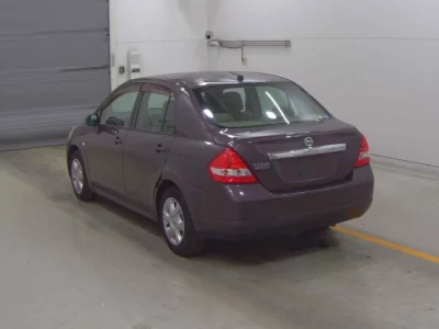 Nissan TIIDA LATIO
