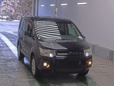 Mitsubishi DELICA D5