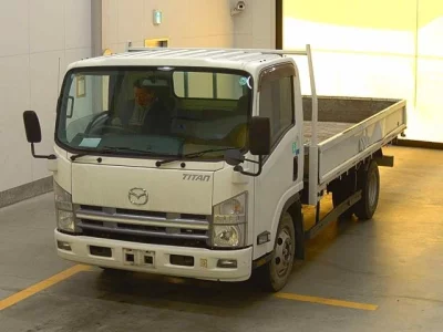 Mazda TITAN  с аукциона в Японии