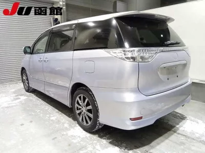 Toyota ESTIMA HYBRID