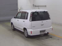 Nissan CUBE лот № 8582 оценка R  с аукциона в Японии 1