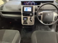 Toyota NOAH лот № 2275 оценка 3.5  с аукциона в Японии 4