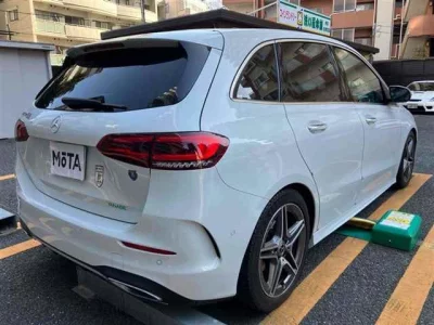 Mercedes-Benz B CLASS