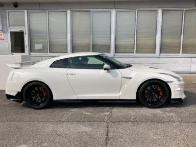 Nissan GT-R