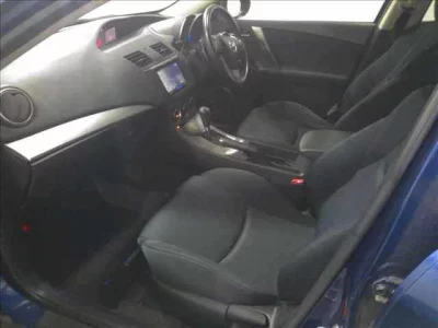 Mazda AXELA  с аукциона в Японии