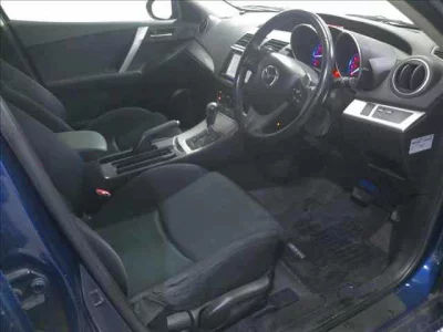 Mazda AXELA  с аукциона в Японии