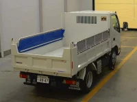 Hino DUTRO лот № 2017 оценка 6  с аукциона в Японии 1