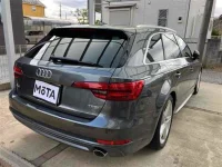 Audi A4 лот № 10022 оценка 4  с аукциона в Японии 1