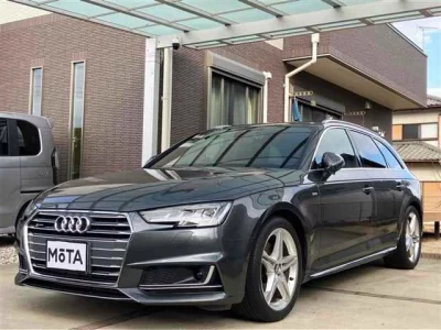 Audi A4  с аукциона в Японии